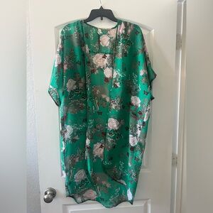 Live 4 Truth Green Floral Kimono